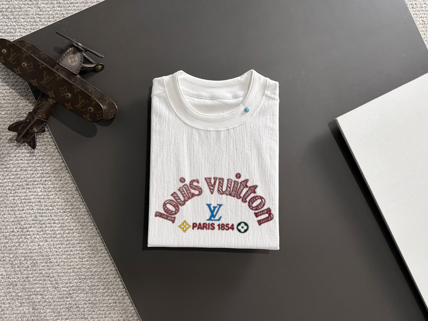 LuxluxHouse Best Quality Clothes T-shirt Louis Vuitton