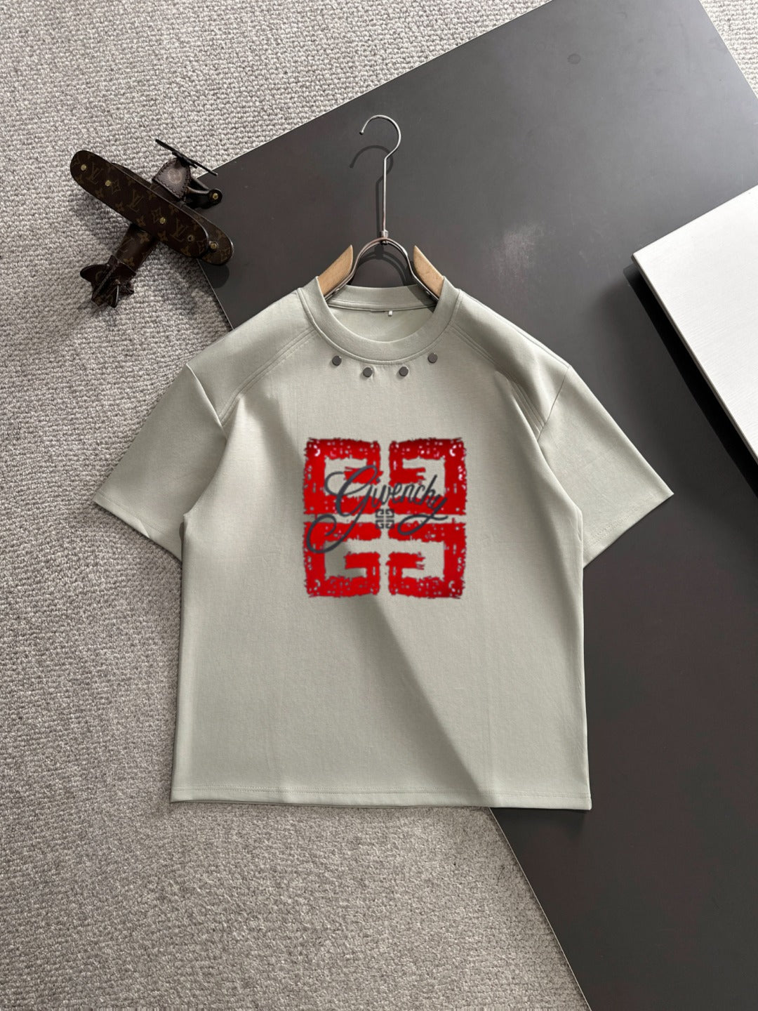 LuxluxHouse Best Quality Clothes Givenchy T-shirt