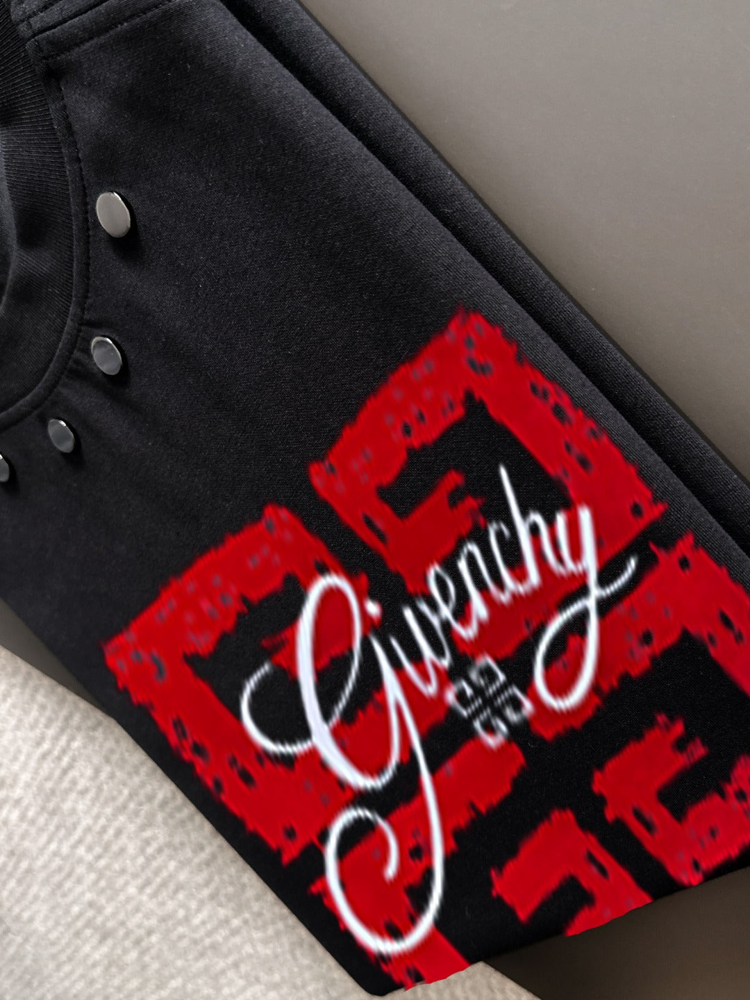 LuxluxHouse Best Quality Clothes Givenchy T-shirt