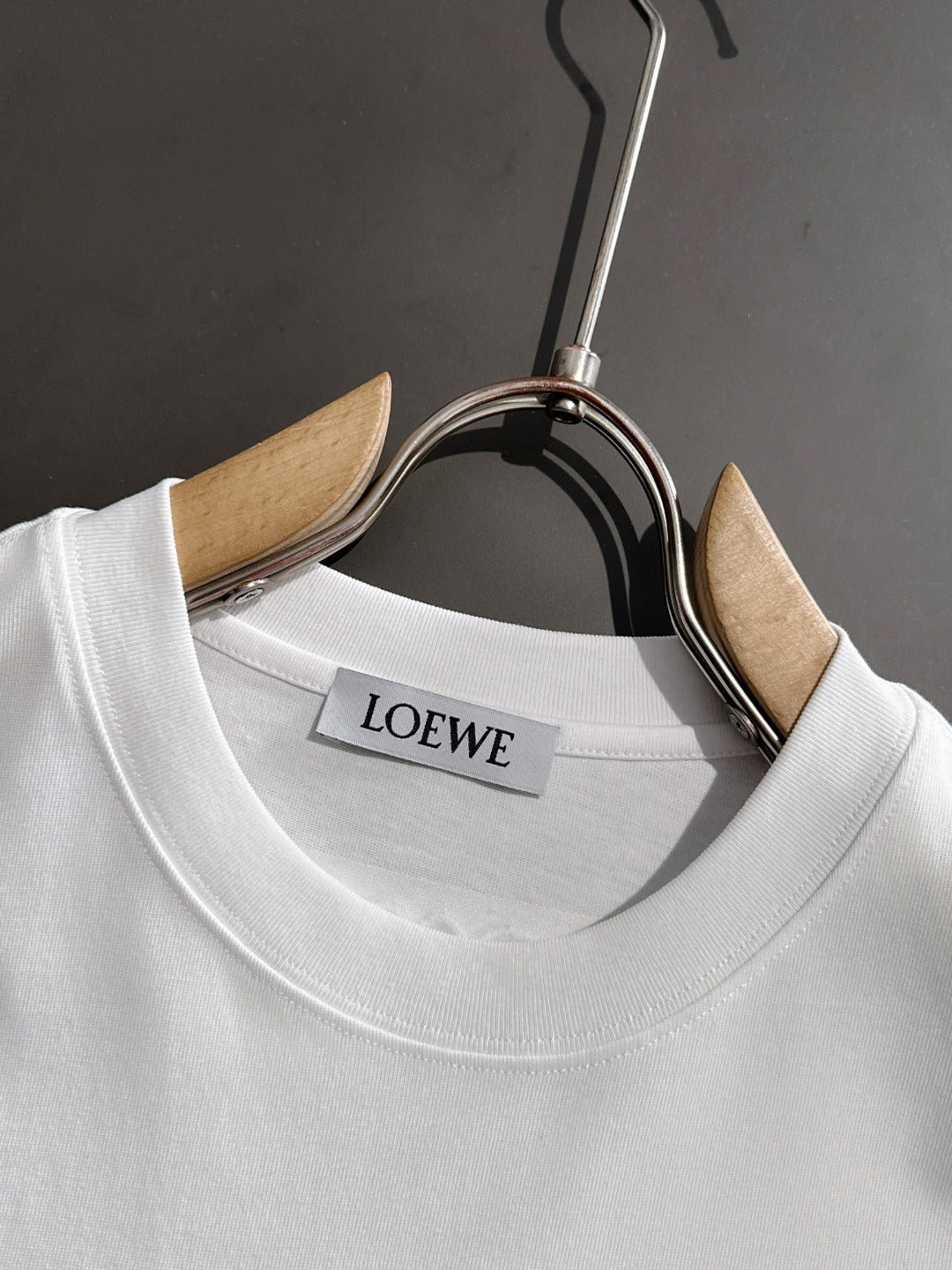 LuxluxHouse Best Quality Clothes T-shirt Loewe