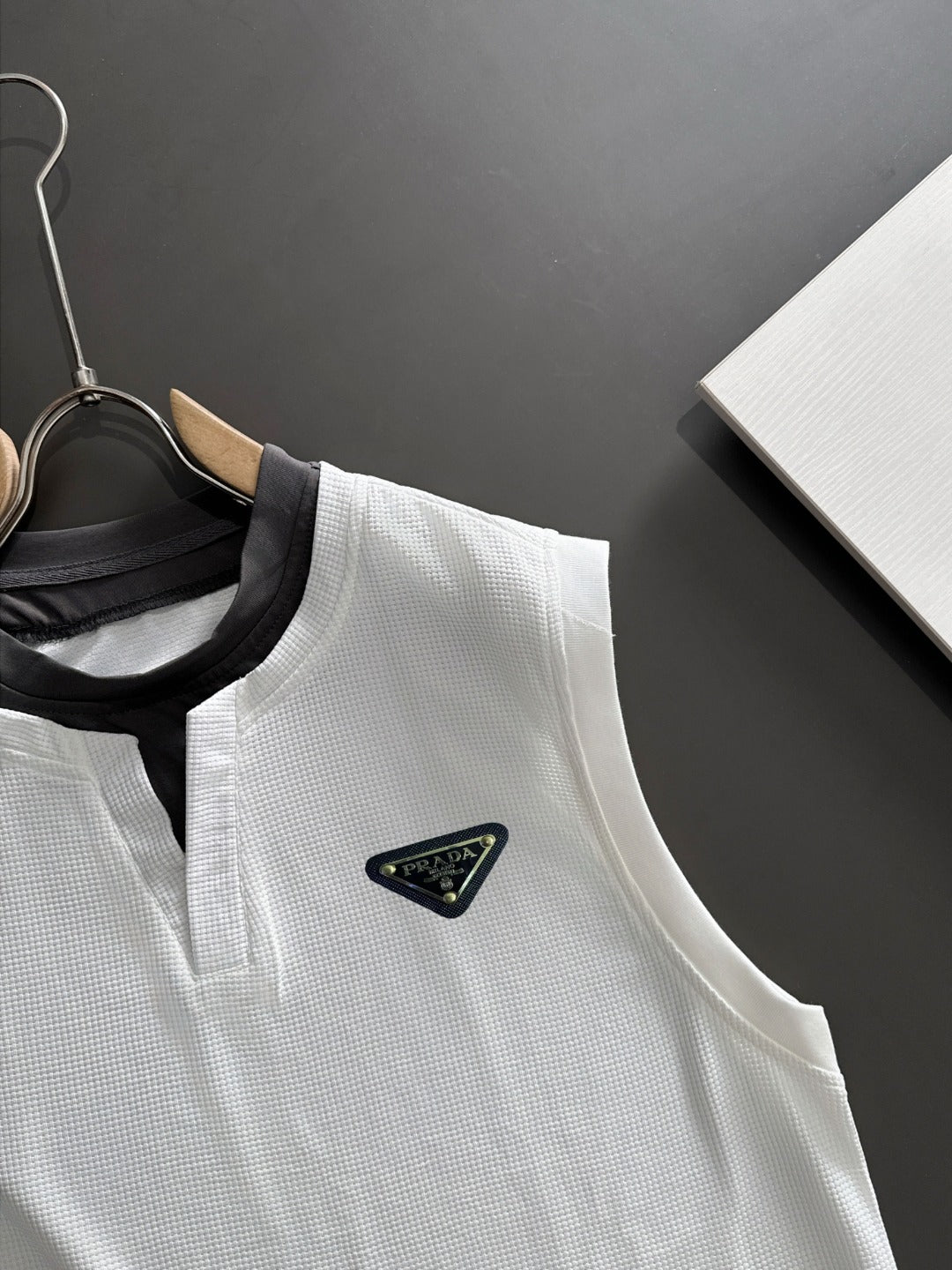 LuxluxHouse Best Quality Clothes T-shirt Prada