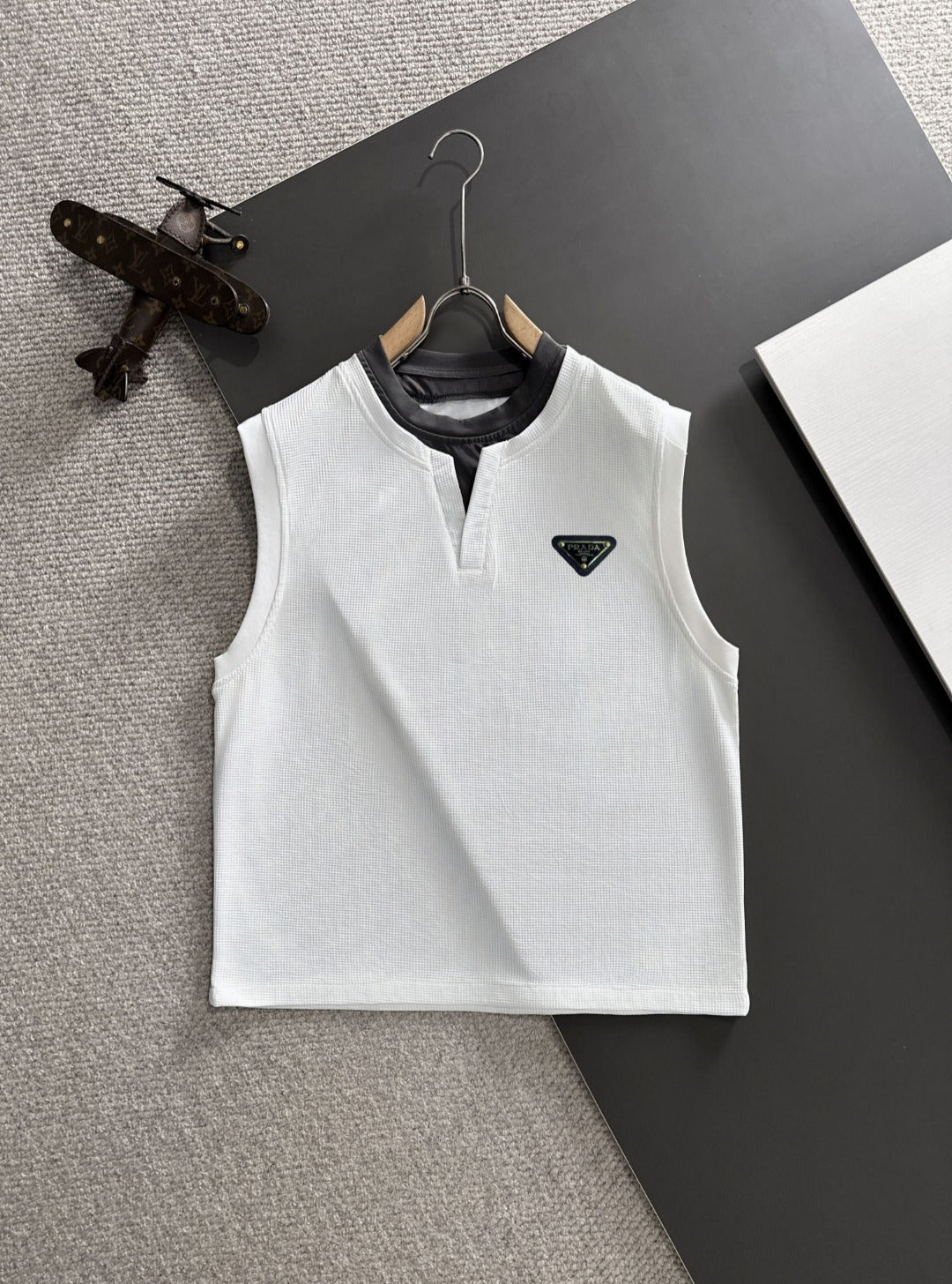 LuxluxHouse Best Quality Clothes T-shirt Prada