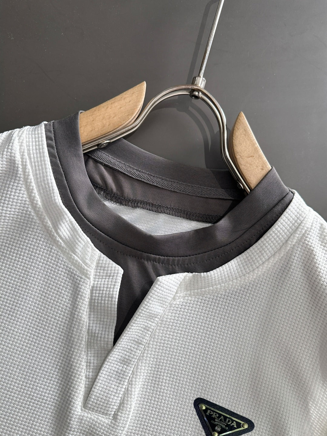 LuxluxHouse Best Quality Clothes T-shirt Prada