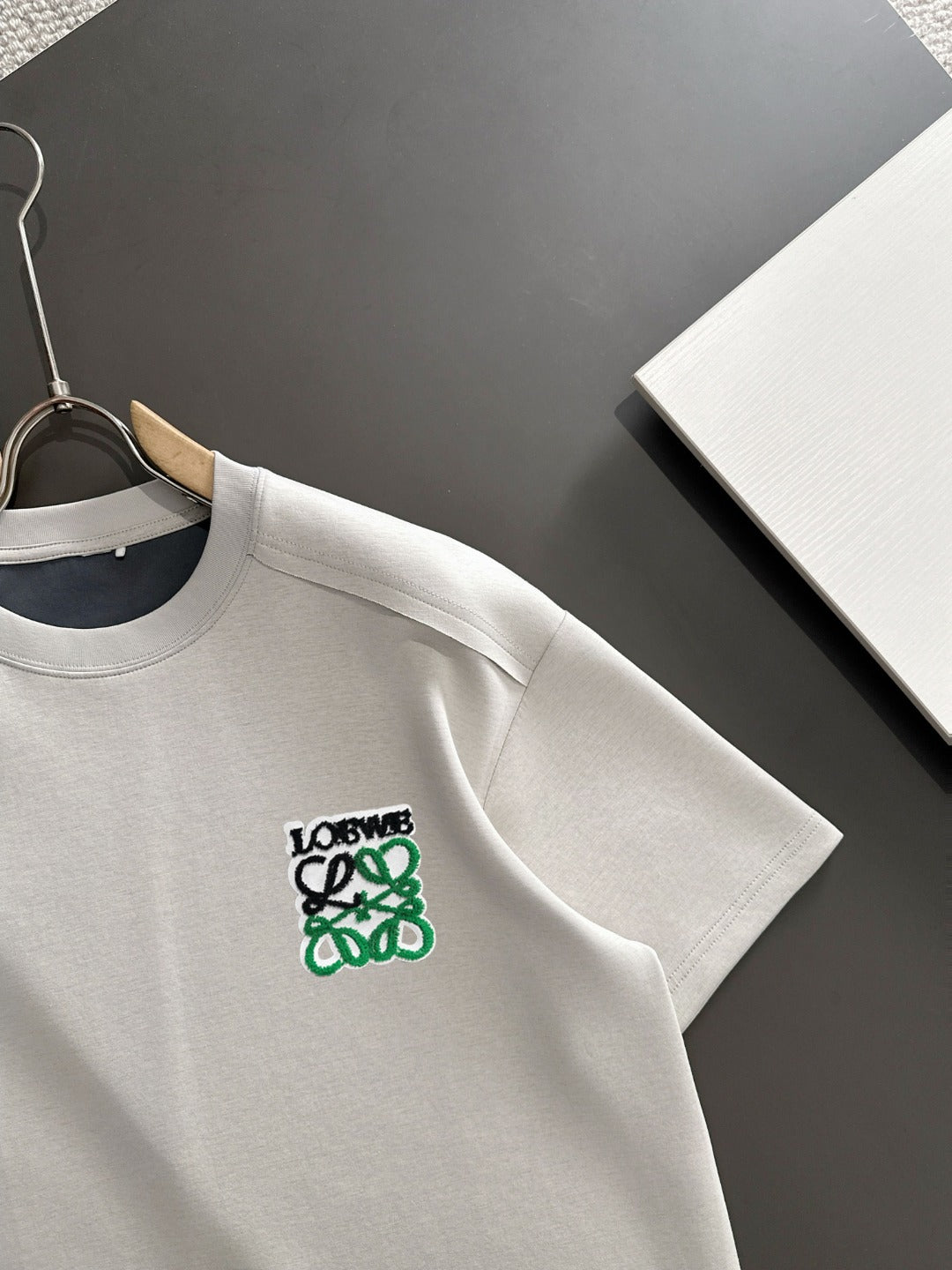 LuxluxHouse Best Quality Clothes T-shirt Loewe