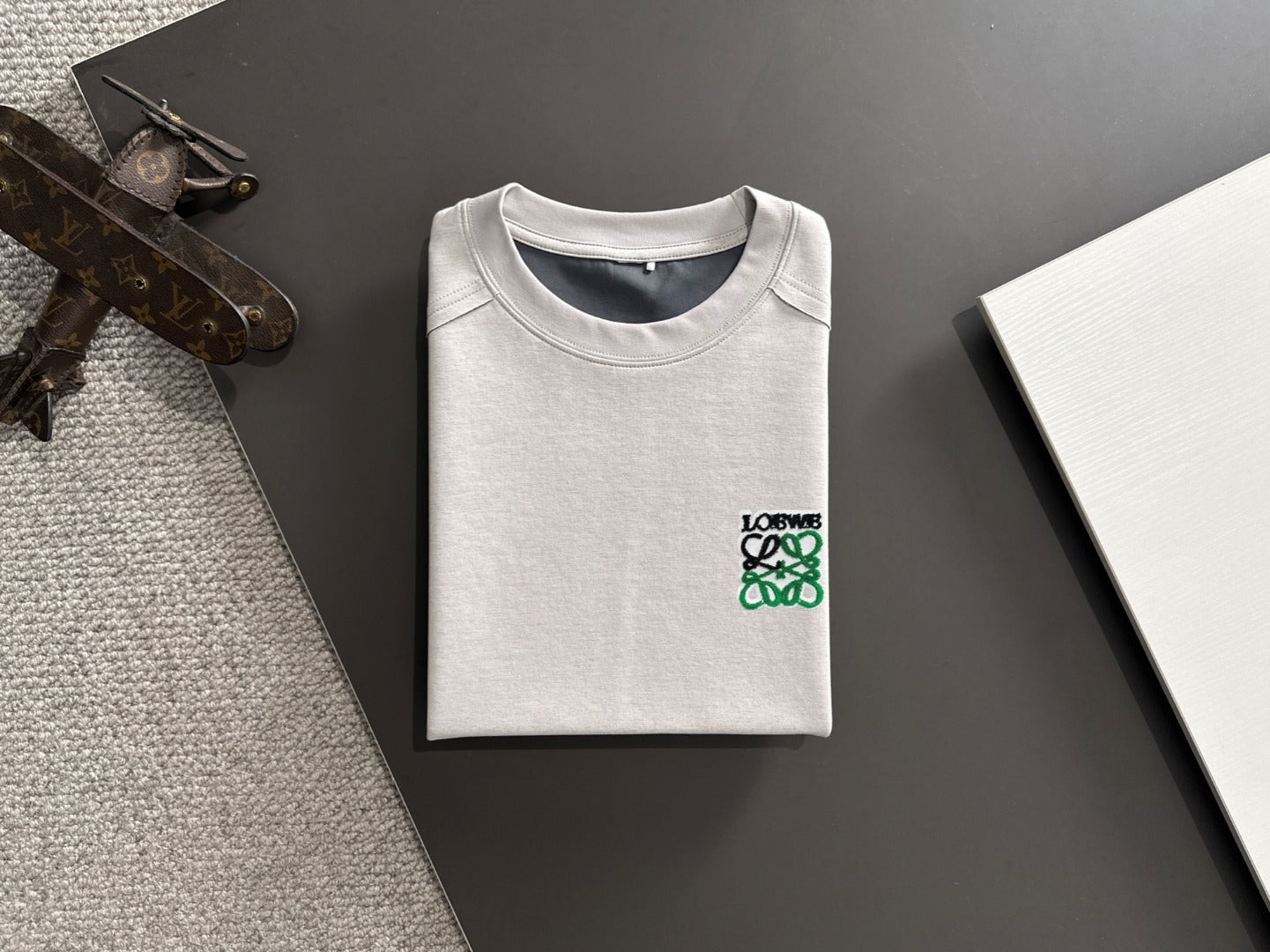 LuxluxHouse Best Quality Clothes T-shirt Loewe