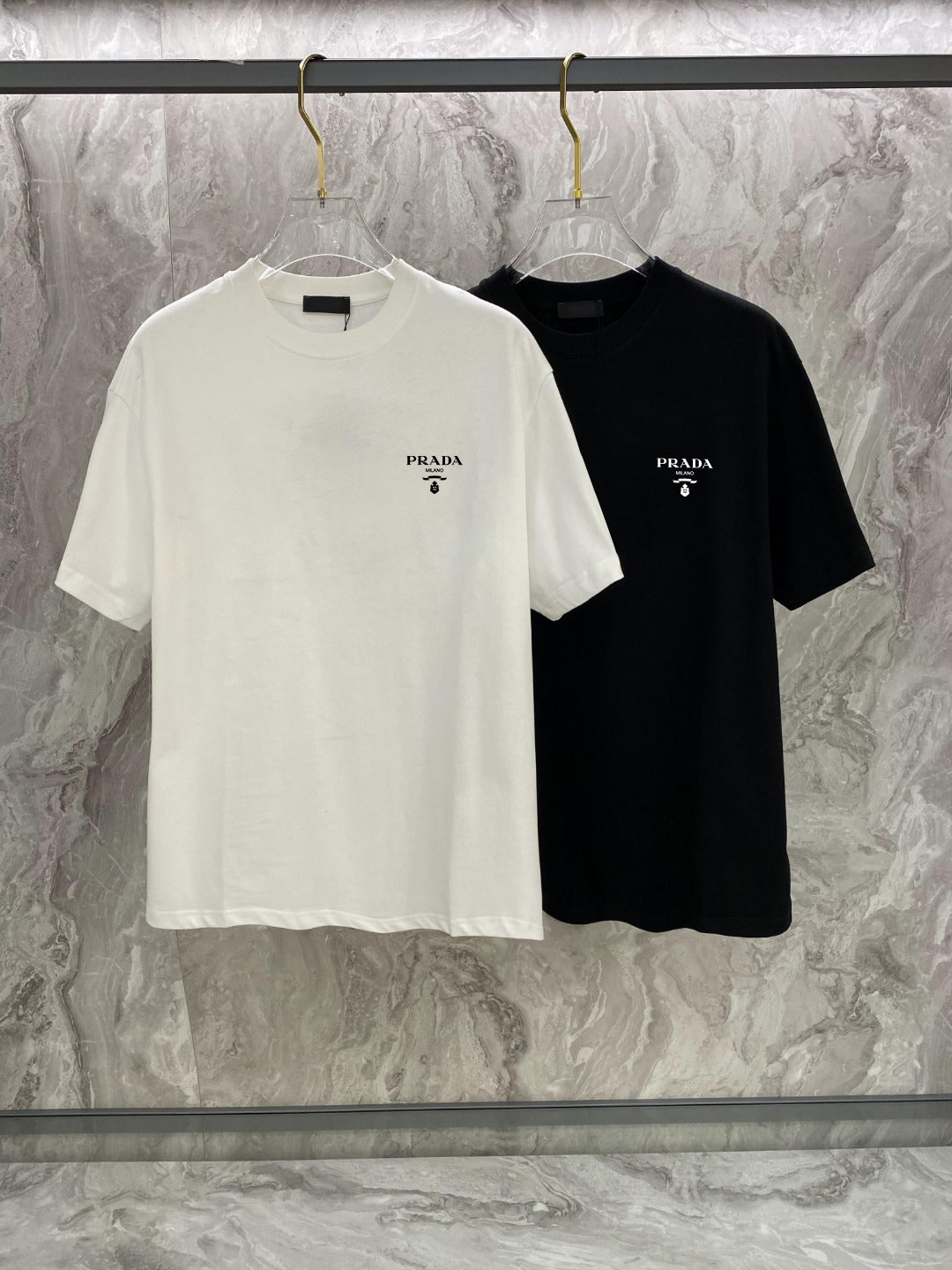 LuxluxHouse Best Quality Clothes T-shirt Prada