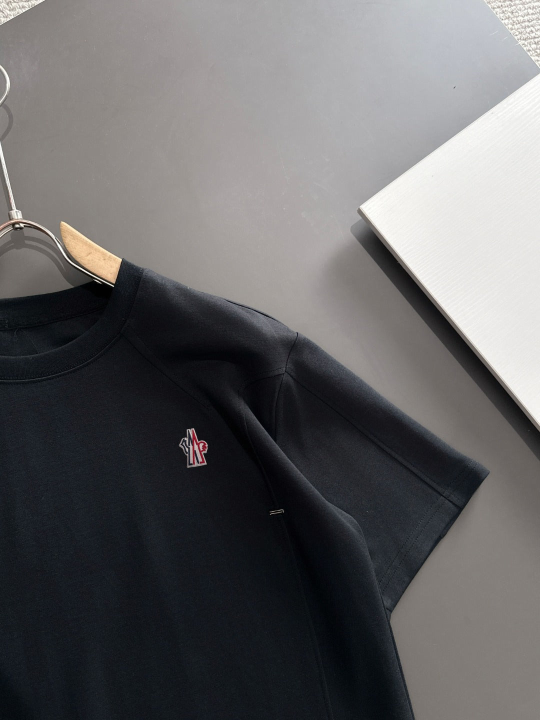 LuxluxHouse Best Quality Clothes T-shirt Moncler