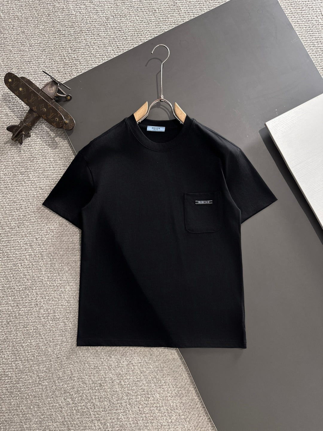 LuxluxHouse Best Quality Clothes T-shirt Prada