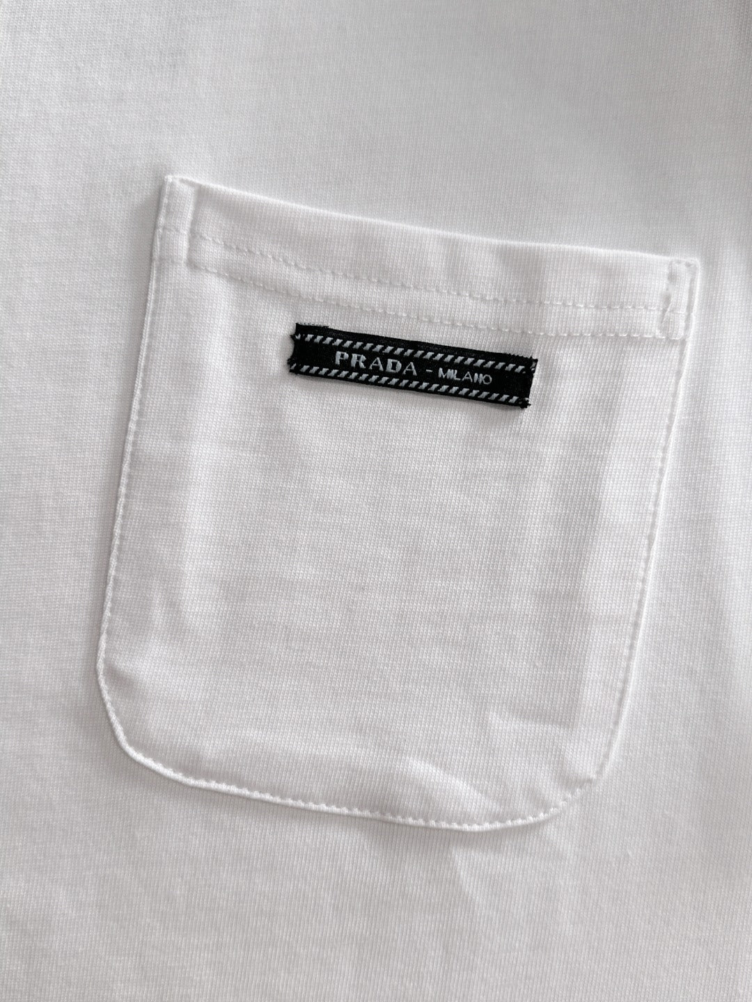 LuxluxHouse Best Quality Clothes T-shirt Prada