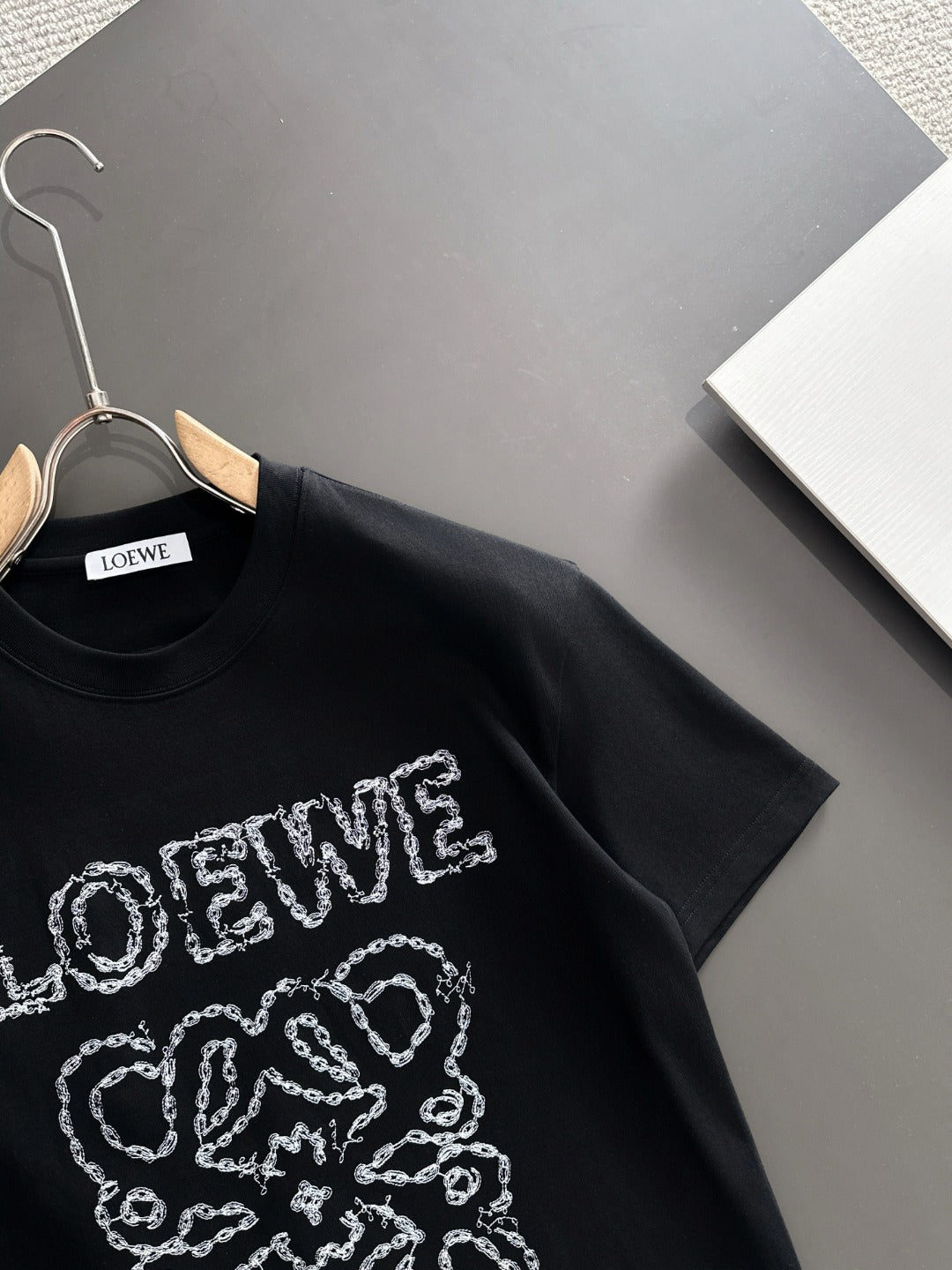 LuxluxHouse Best Quality Clothes T-shirt Loewe