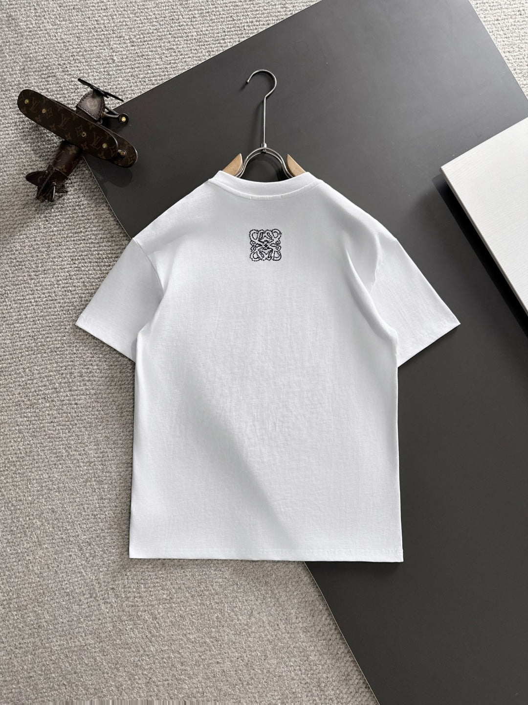 LuxluxHouse Best Quality Clothes T-shirt Loewe