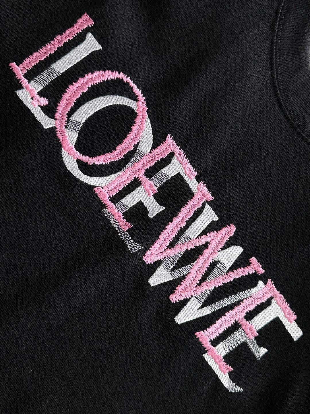 LuxluxHouse Best Quality Clothes T-shirt Loewe