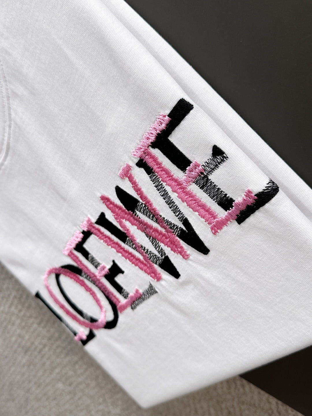 LuxluxHouse Best Quality Clothes T-shirt Loewe