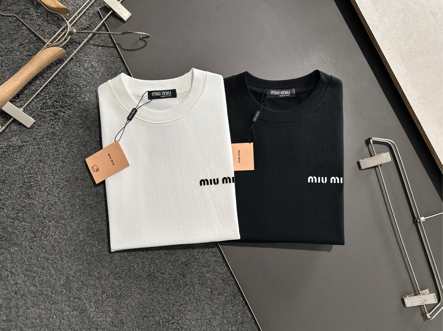 LuxluxHouse Best Quality Clothes Miu Miu T-shirt