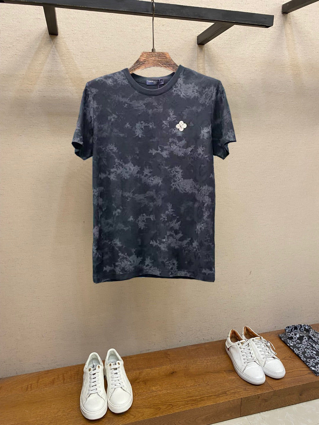 LuxluxHouse Best Quality Clothes T-shirt Louis Vuitton