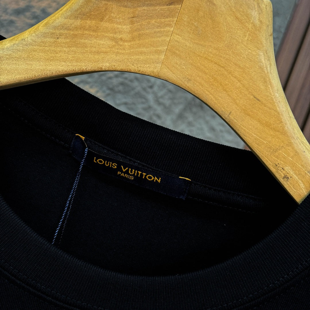 LuxluxHouse Best Quality Clothes T-shirt Louis Vuitton