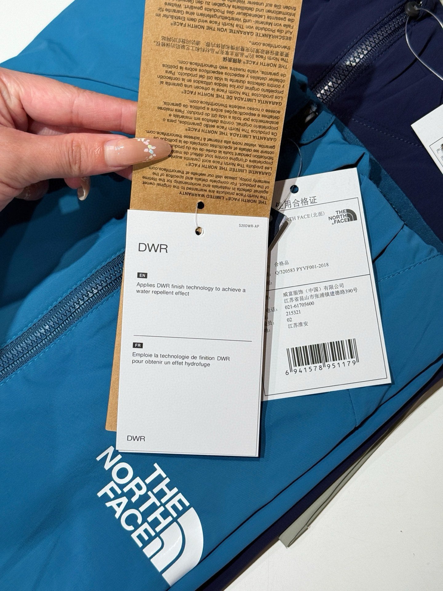 LuxluxHouse Best Quality Clothes The North Face & MLB Coats & Jackets