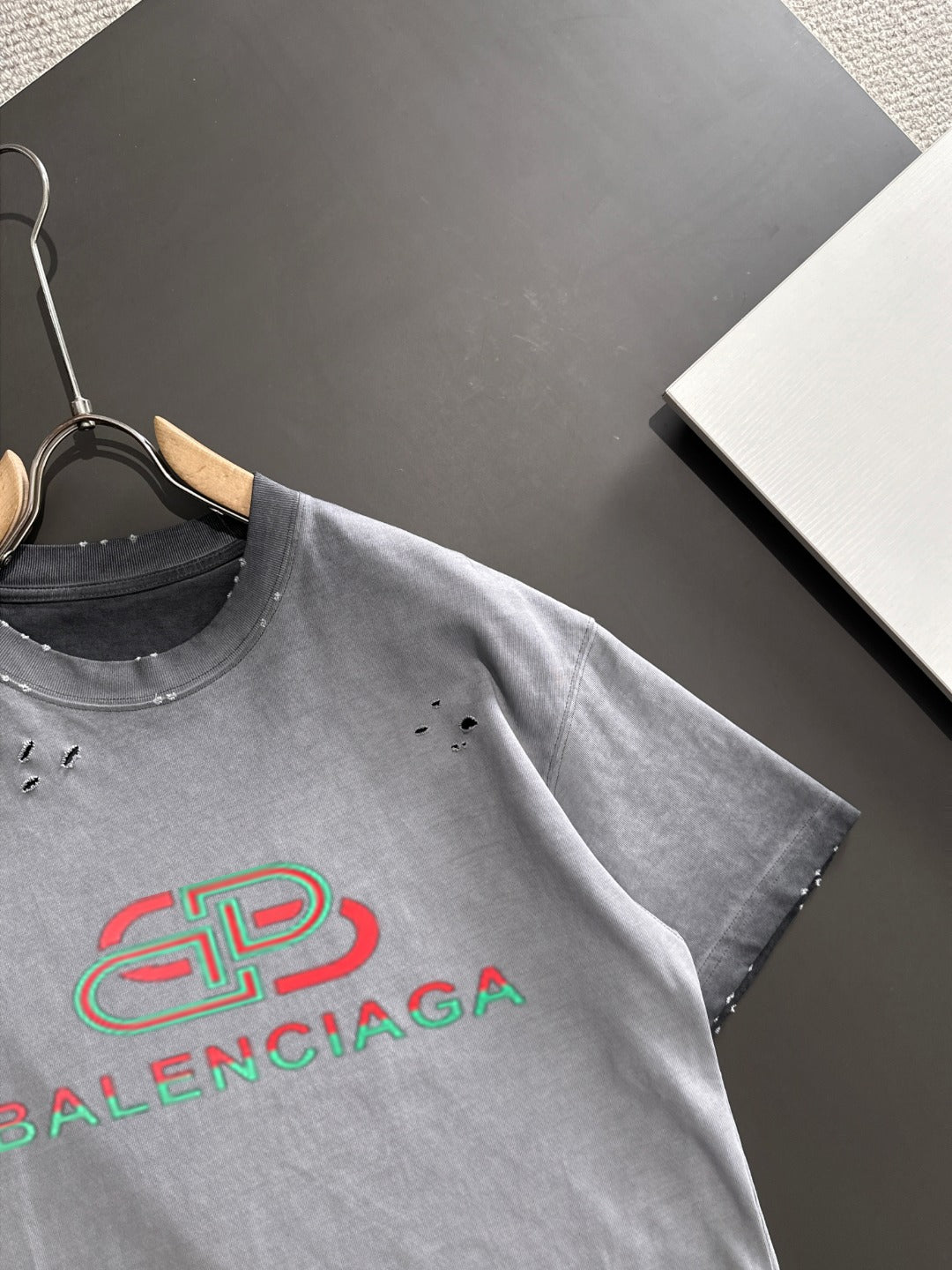 LuxluxHouse Best Quality Clothes Balenciaga T-shirt