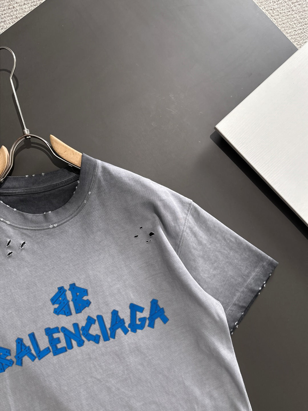 LuxluxHouse Best Quality Clothes Balenciaga T-shirt