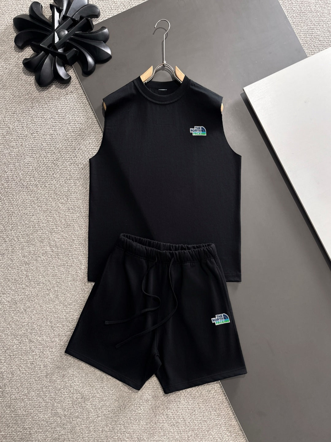 LuxluxHouse Best Quality Clothes The North Face & MLB T-shirt