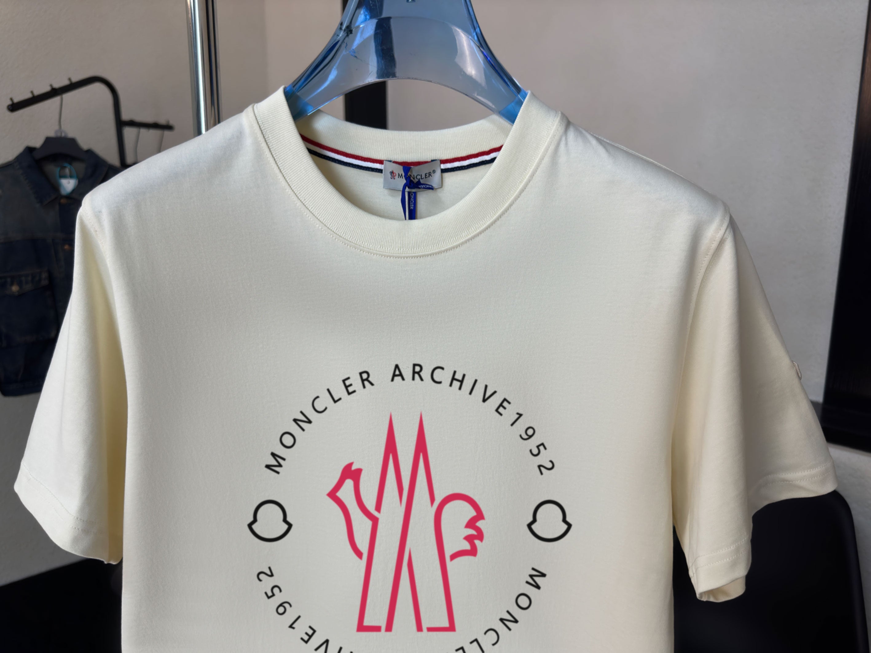 LuxluxHouse Best Quality Clothes T-shirt Moncler