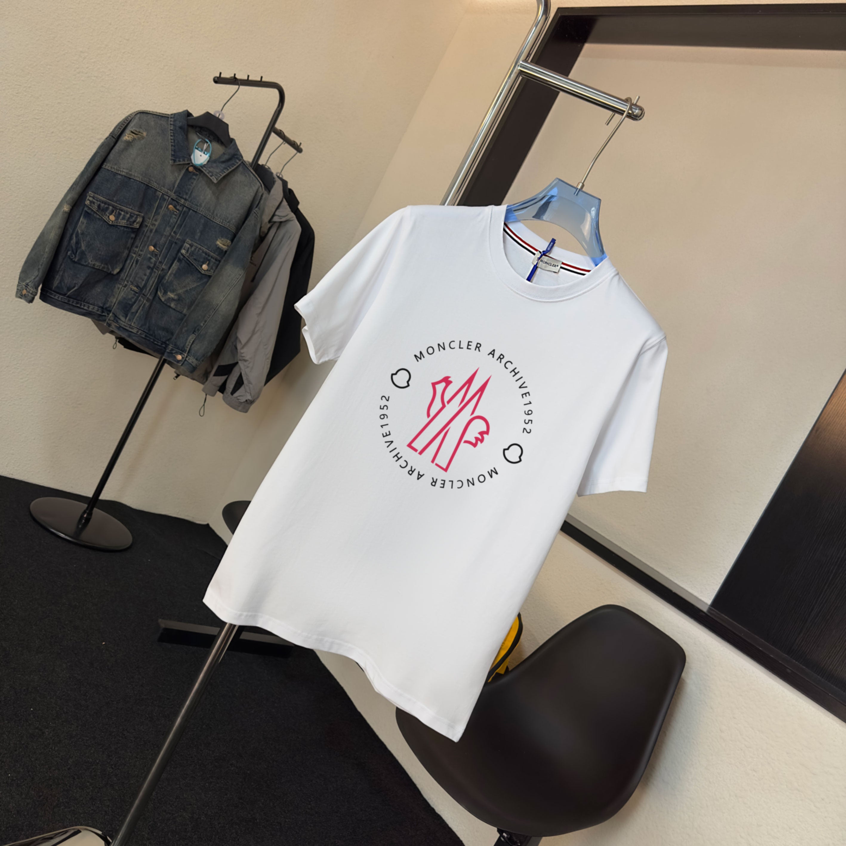 LuxluxHouse Best Quality Clothes T-shirt Moncler