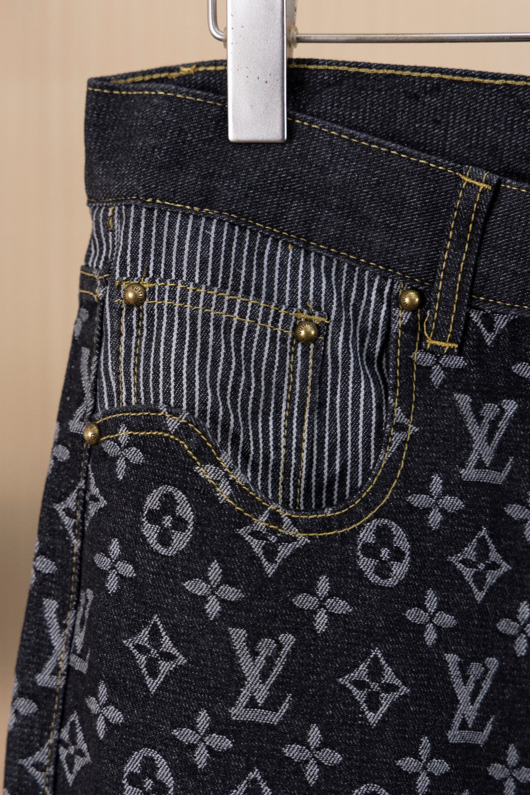 LuxluxHouse Best Quality Clothes Pants Louis Vuitton