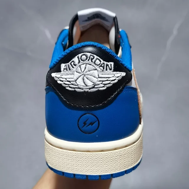 XC Batch-Air Jordan 1 × Travis Scott “Fragments”