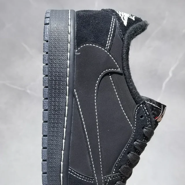 XC Batch-Air Jordan 1 × Travis Scott “Black/Phantom”