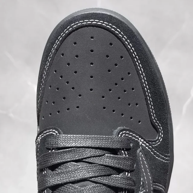 XC Batch-Air Jordan 1 × Travis Scott “Black/Phantom”