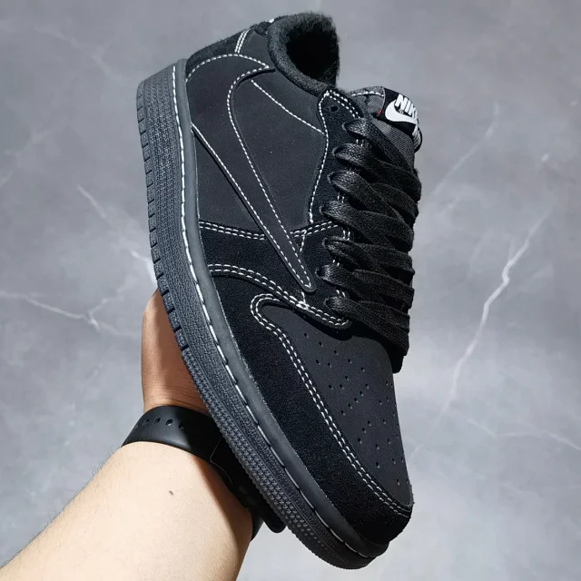 XC Batch-Air Jordan 1 × Travis Scott “Black/Phantom”