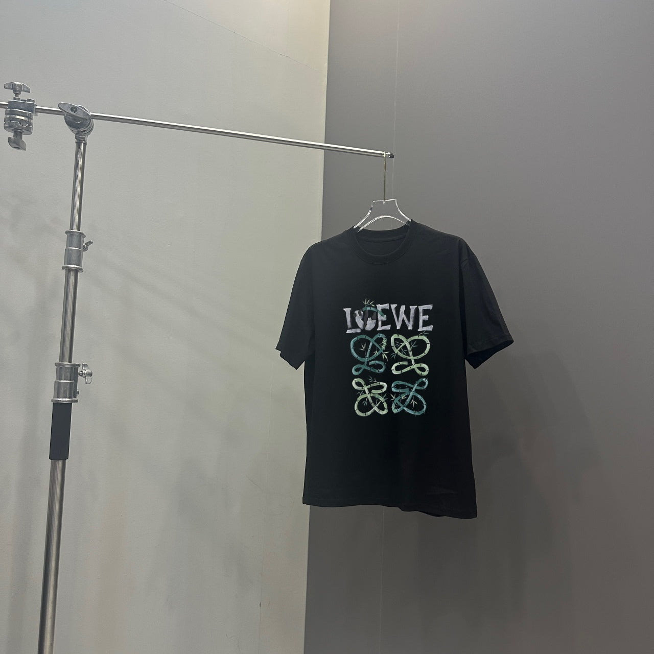 LuxluxHouse Best Quality Clothes T-shirt Loewe