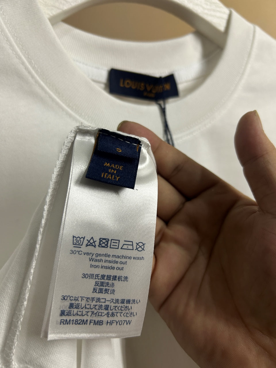 LuxluxHouse Best Quality Clothes T-shirt Louis Vuitton