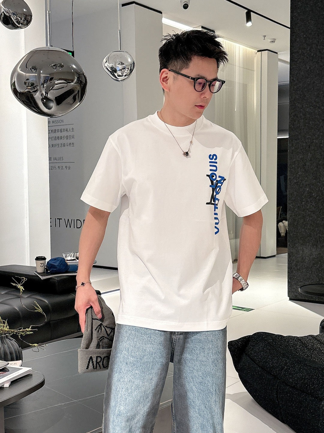 LuxluxHouse Best Quality Clothes T-shirt Louis Vuitton