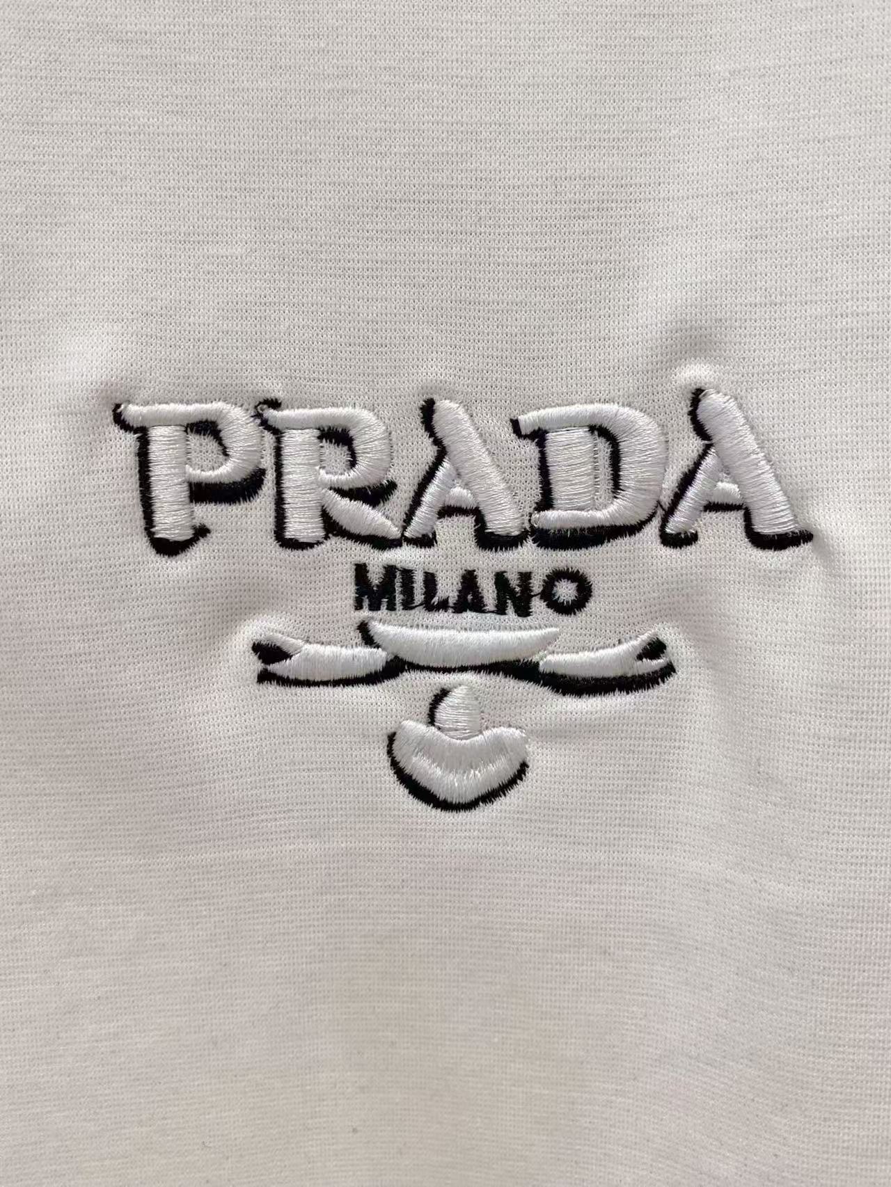 LuxluxHouse Best Quality Clothes T-shirt Prada