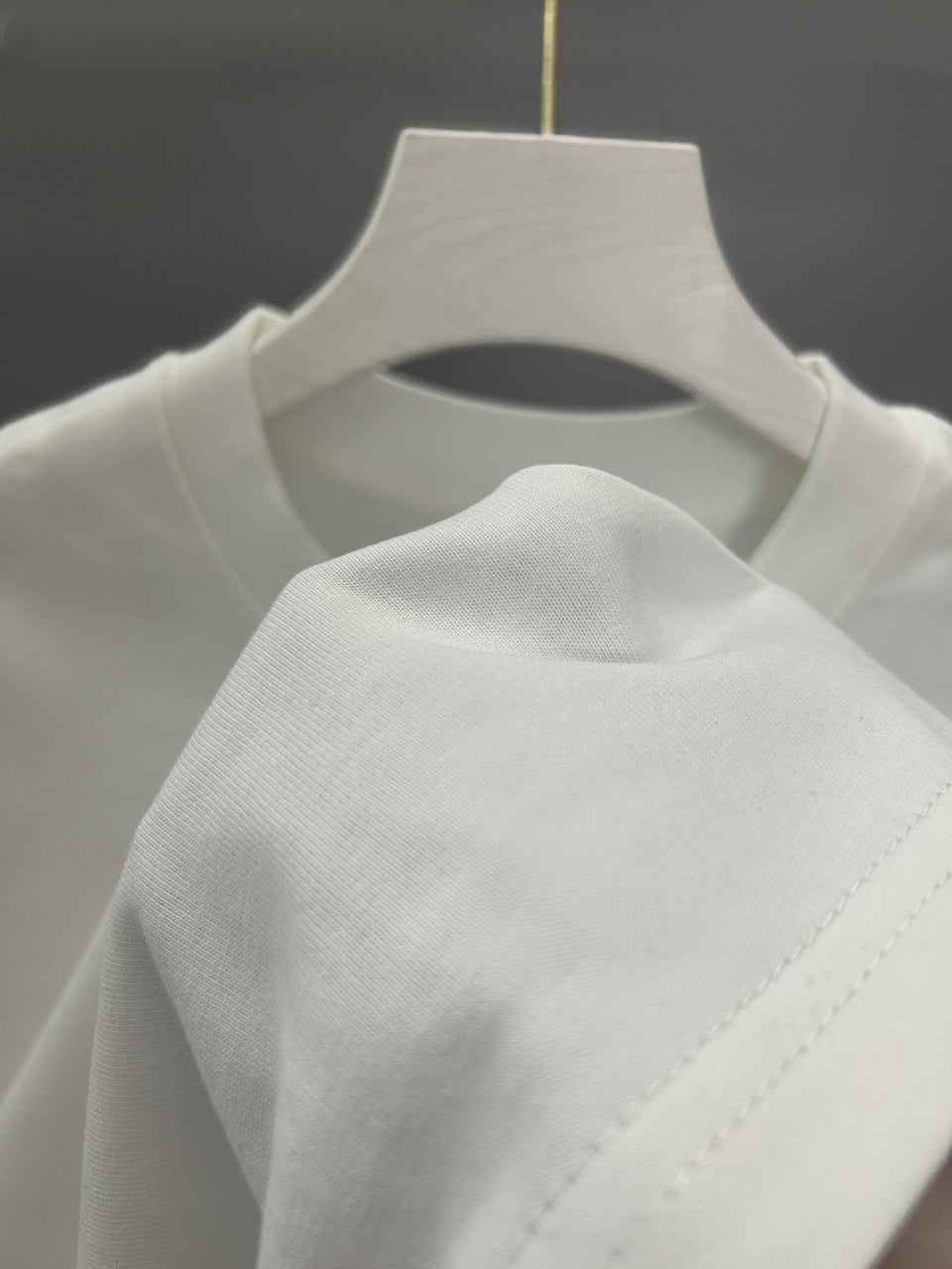 LuxluxHouse Best Quality Clothes Valentino T-shirt