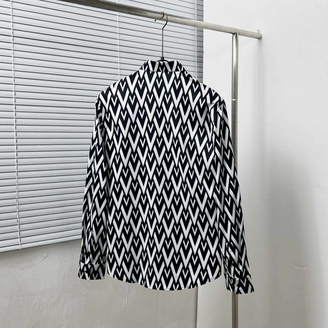 LuxluxHouse Best Quality Clothes Shirts&Polo Valentino