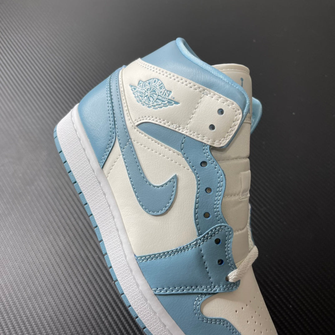 DT Batch-Air Jordan 1 Mid “UNC”