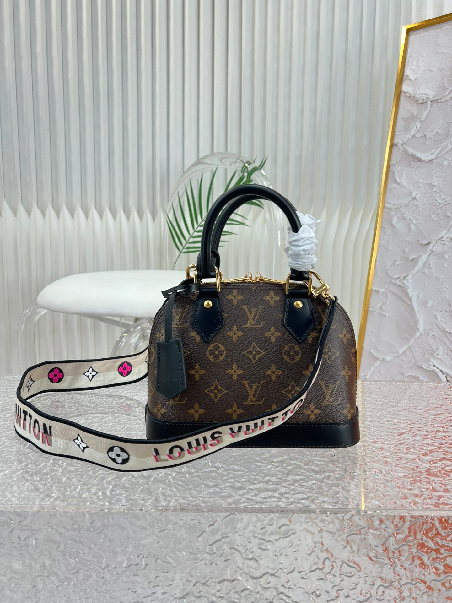 LuxluxHouse Great quality Louis Vuitton Top Bag 23.5*17.5*11.5cm Free shipping