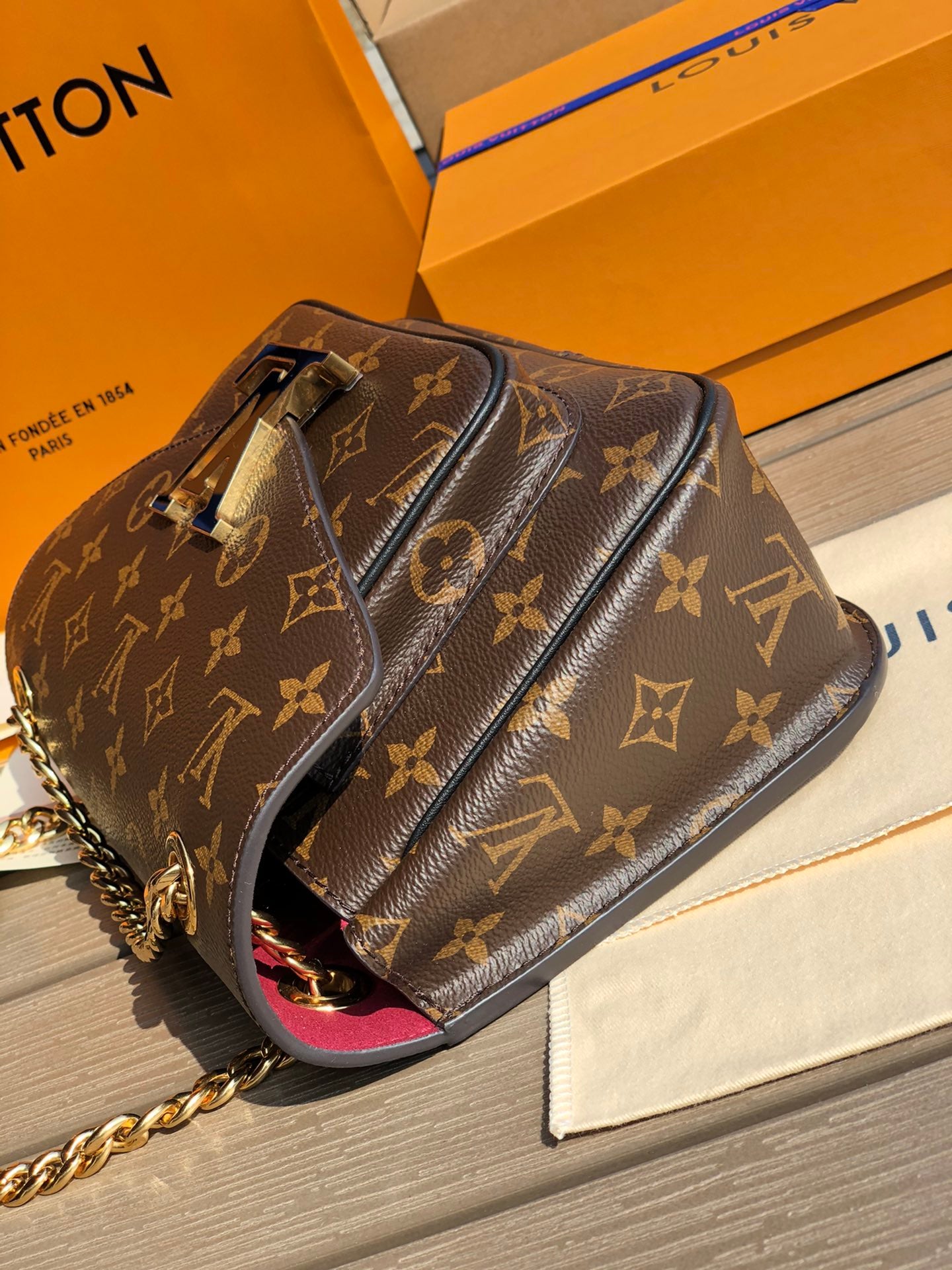 LuxluxHouse Great quality Louis Vuitton Bag Top Quality Free shipping