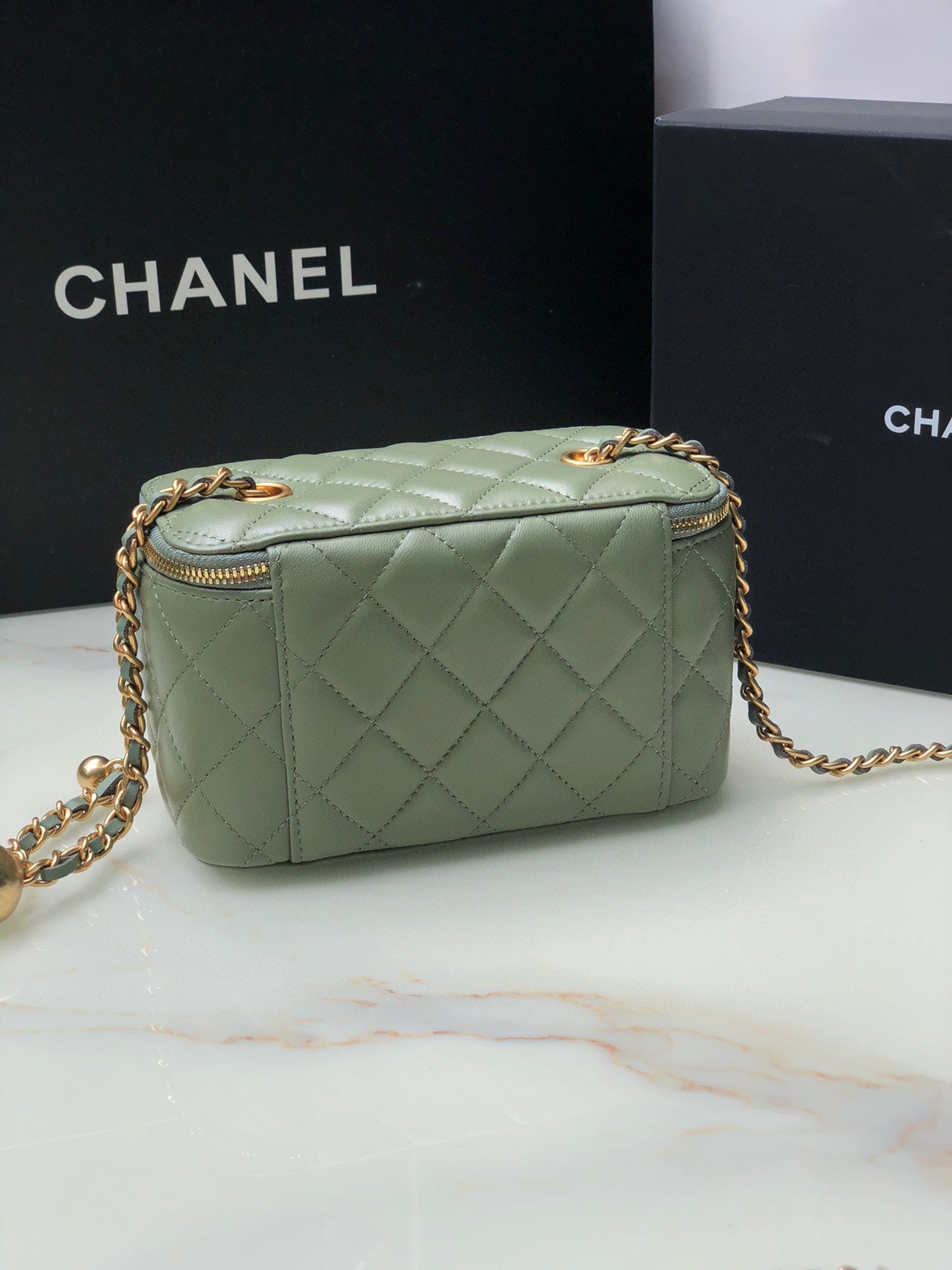 LuxluxHouse Great quality Chanel Top Bag 17*9.5*8CM Free shipping