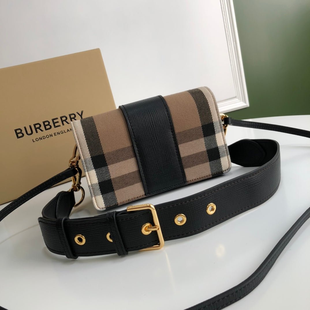 LuxluxHouse Great quality Burberry Bag Top Quality 19.5*5*12CM Free shipping