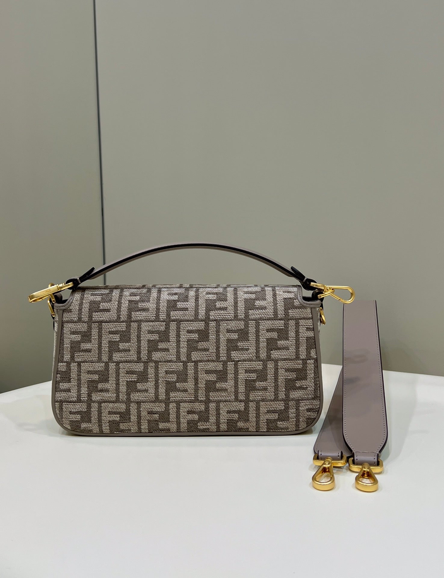 LuxluxHouse Great quality Fendi Top Bag 27*6*15CM Free shipping