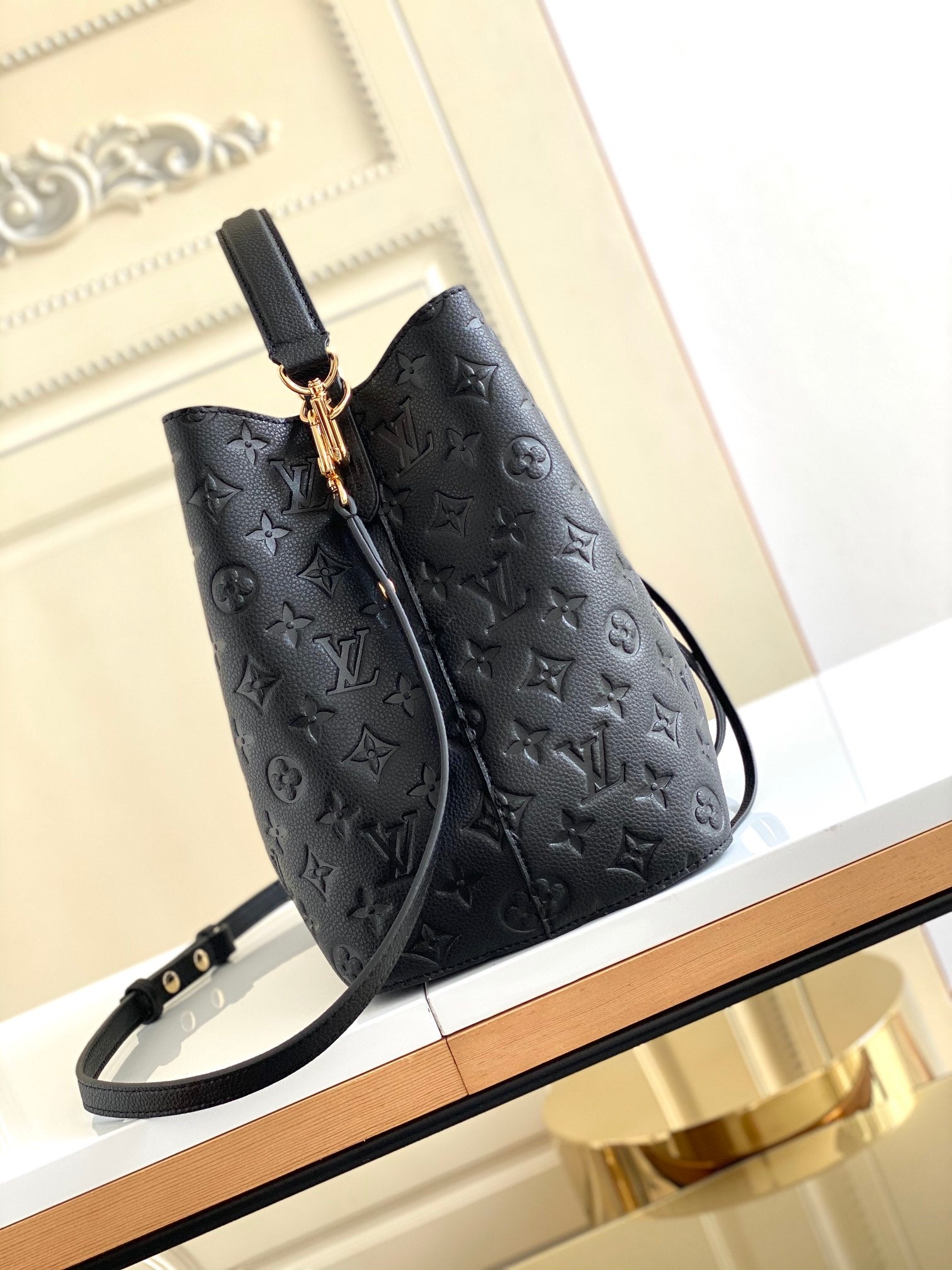 LuxluxHouse Great quality Louis Vuitton Top Bag 26*26*17.5cm Free shipping