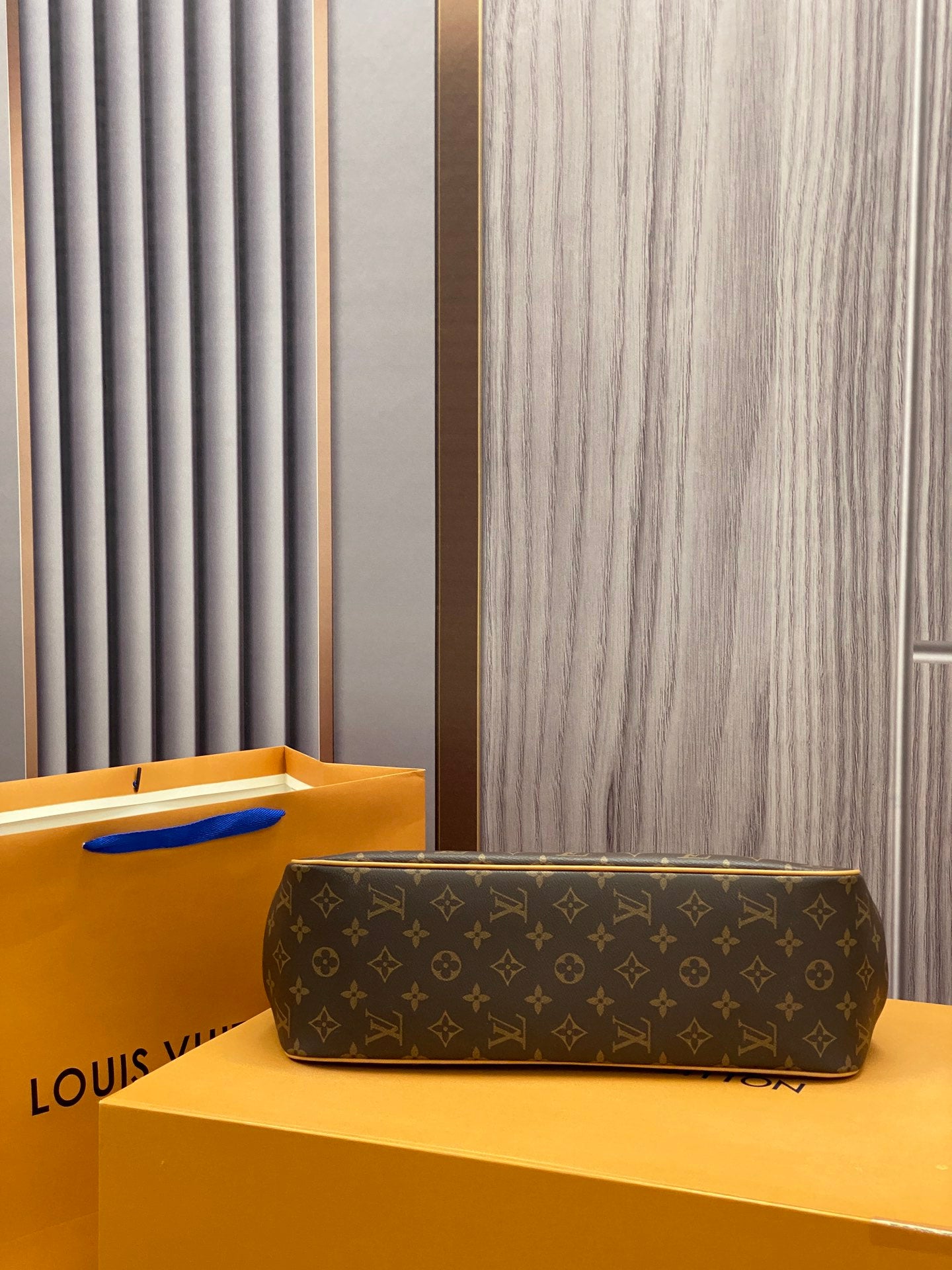 LuxluxHouse Great quality Louis Vuitton Bag Top Quality 38*26*13CM Free shipping