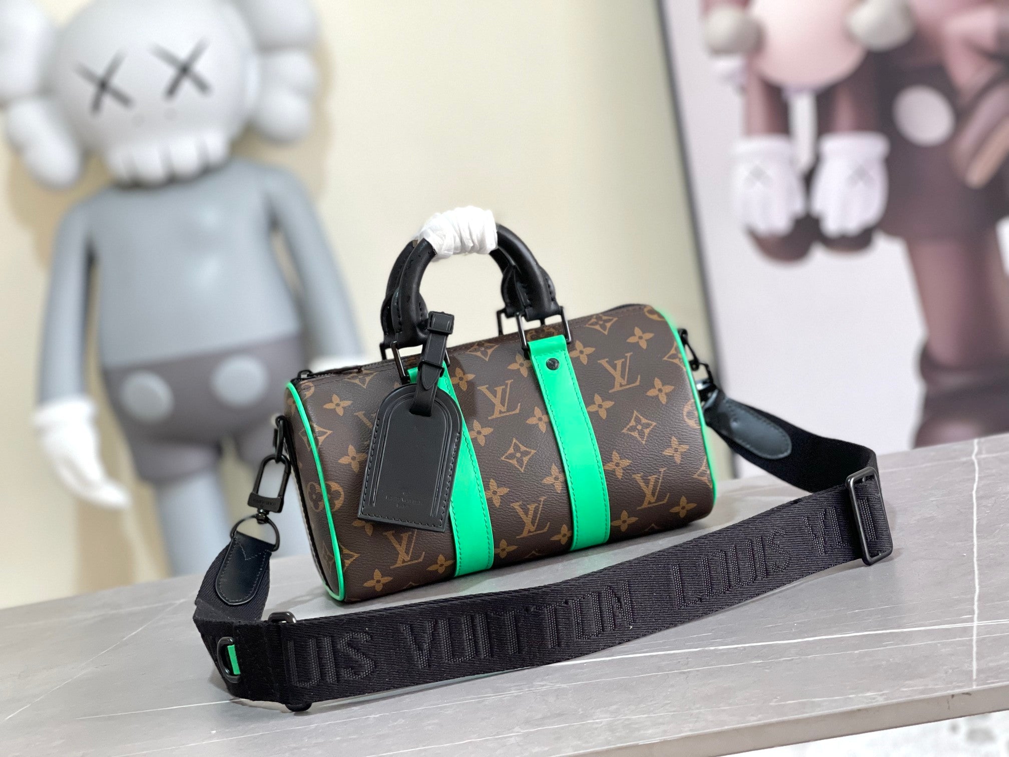 LuxluxHouse Great quality Louis Vuitton Bag Top Quality 25*15*11CM Free shipping