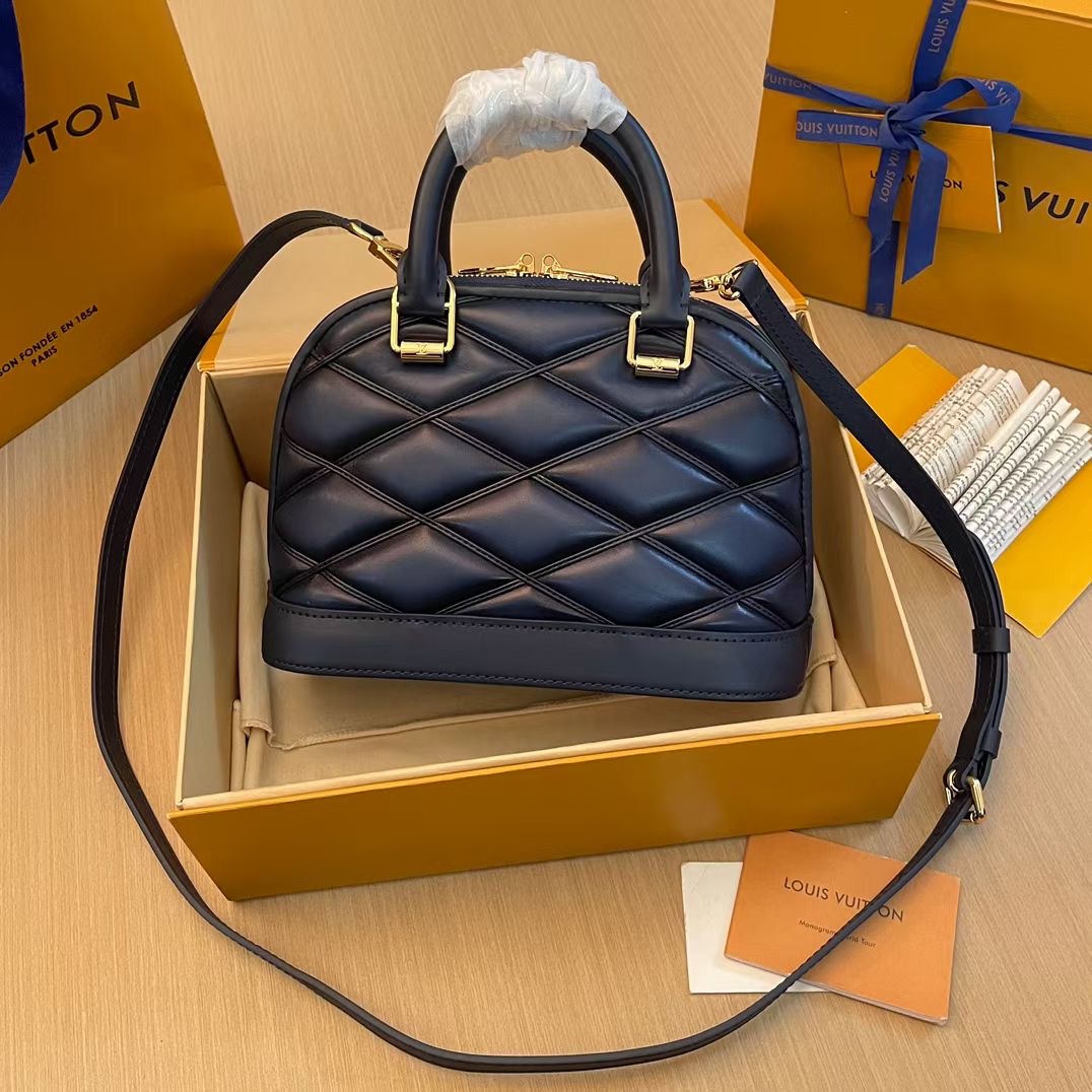 women Louis Vuitton Top Bag 23666 (LuxluxHouse)