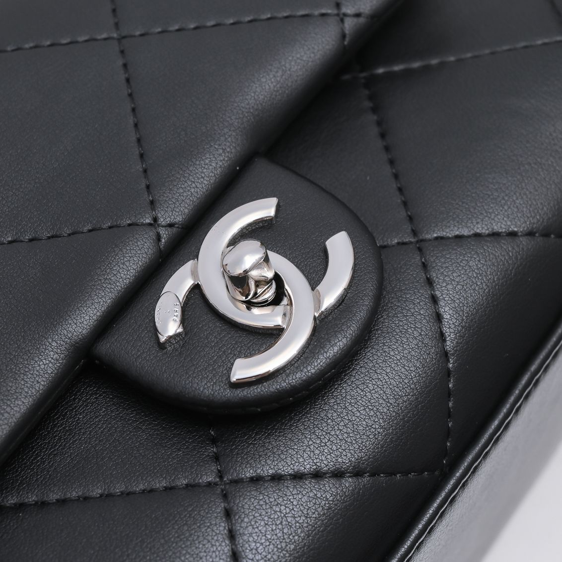 LuxluxHouse Great quality Chanel Bag Top Quality 26*23CM Free shipping