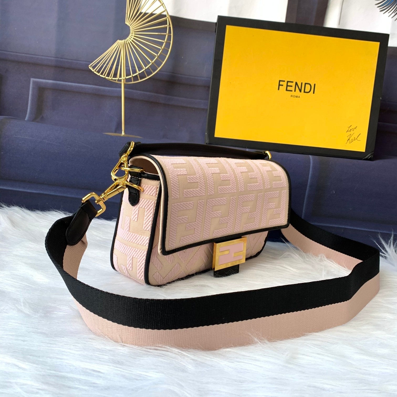 LuxluxHouse Great quality Fendi Top Bag 26*14*4cm Free shipping