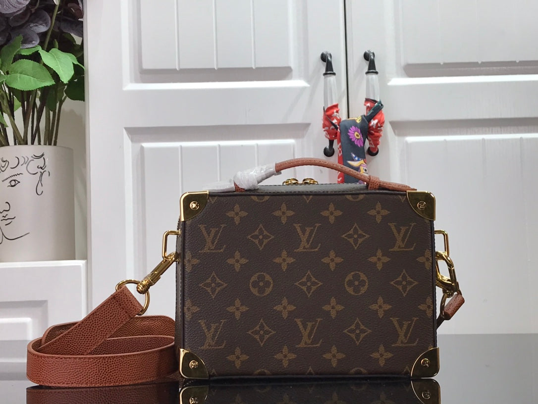 LuxluxHouse Great quality Louis Vuitton Top Bag 21.5*15*7cm Free shipping